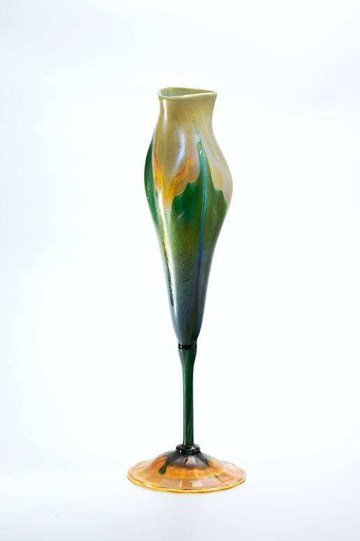 Calyx-shaped goblet from the "Favrile" series