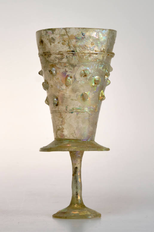 Goblet with prunts