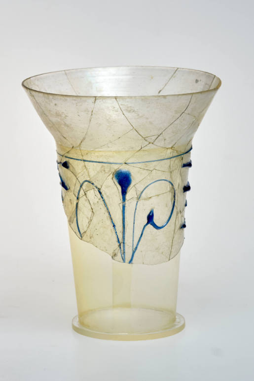 Beaker with blue threads