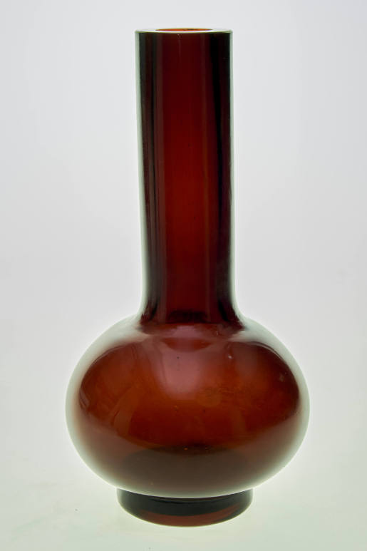 Honey-coloured long-necked bottle