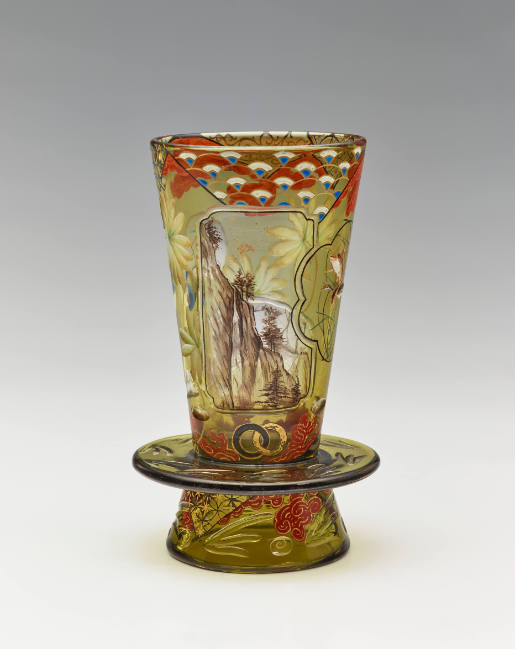 Vase with Asia-inspired decoration