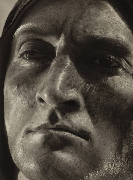 Image representation for 1900 – 1945