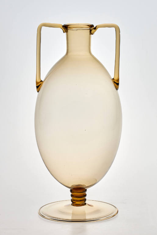 Smoke-coloured vase with straight handles