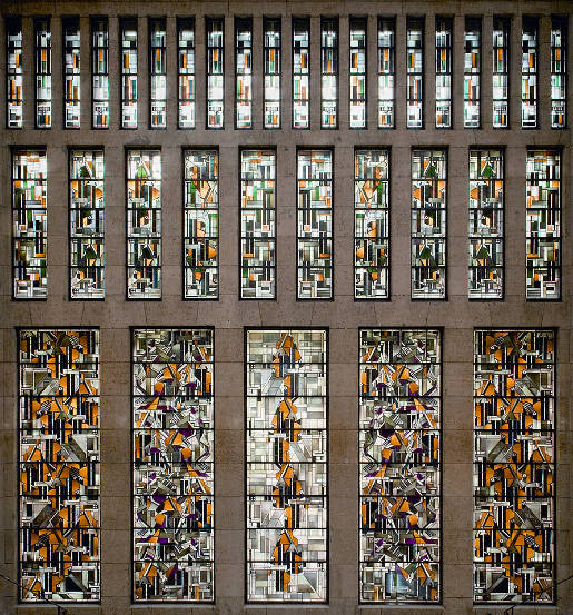 Monumental stained glass window in the entrance hall of the Kunstpalast collections wing