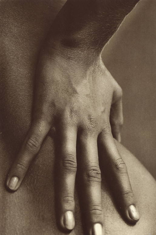 Hand on the Hip, Paris