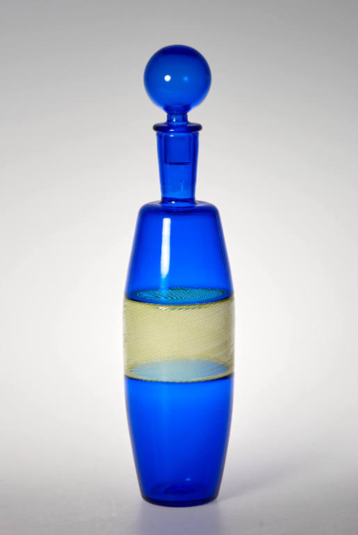 Decanter with yellow ribbon and stopper