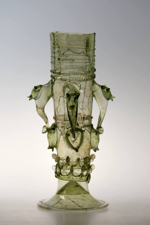 "Stangenglas" (pole glass) with claws and animal head-shaped prunts