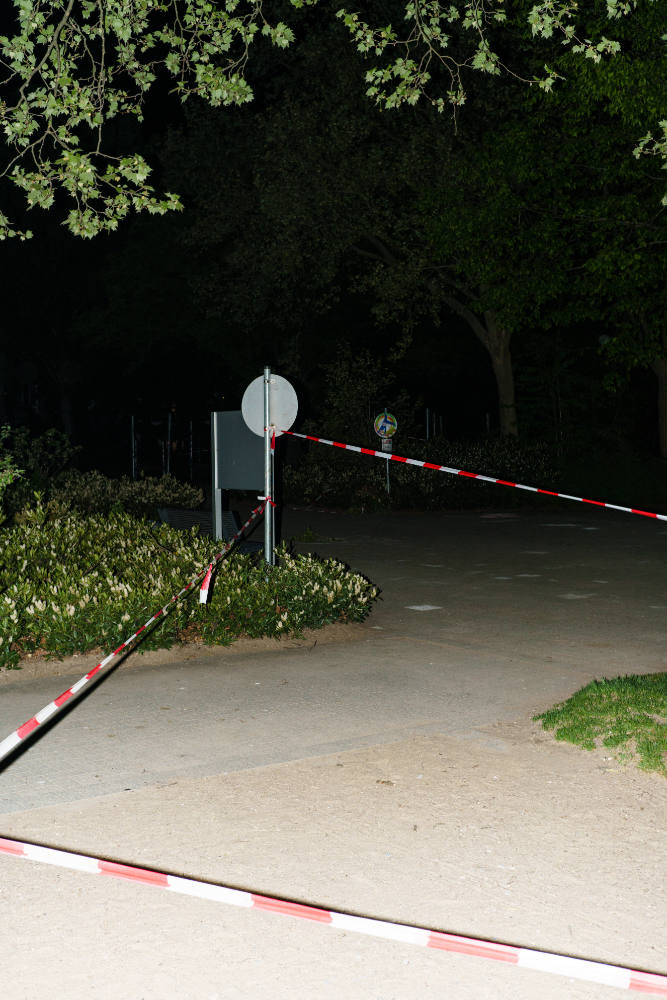 Ohne Titel (Montag, Kolpingplatz, Düsseldorf, April 2020)