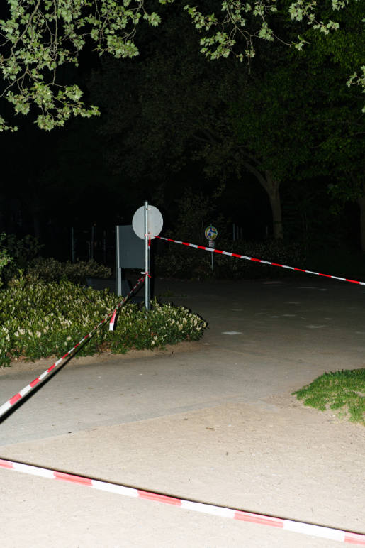 Ohne Titel (Montag, Kolpingplatz, Düsseldorf, April 2020)