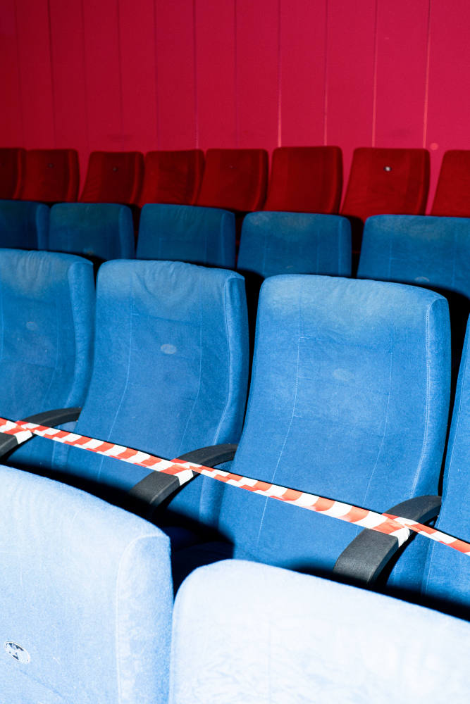 Ohne Titel (Dienstag, Atelier Filmkunstkino, Graf  Adolf Str.,Düsseldorf, Juli 2020)